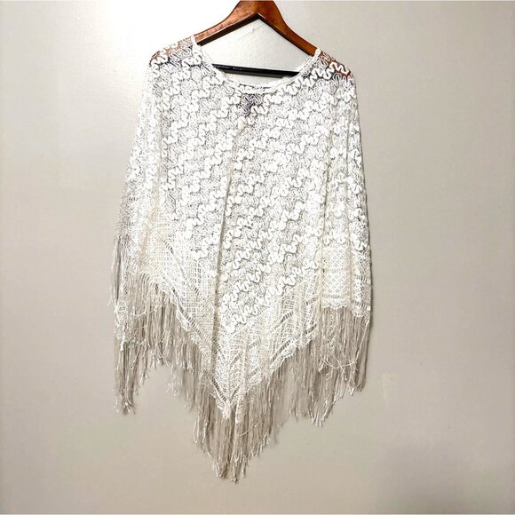 White Lace Fringe Poncho Shawl Venezia OS 100% Polyester Fairycore Festival - Picture 3 of 4